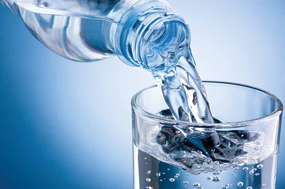 5 motivos para beber mais água 