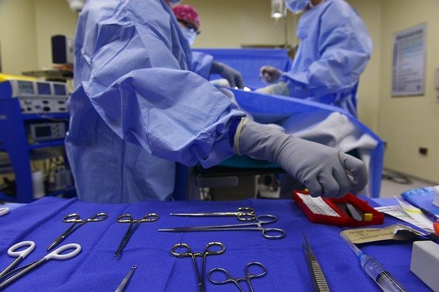 Covid 19: Devo cancelar as cirurgias eletivas? 
